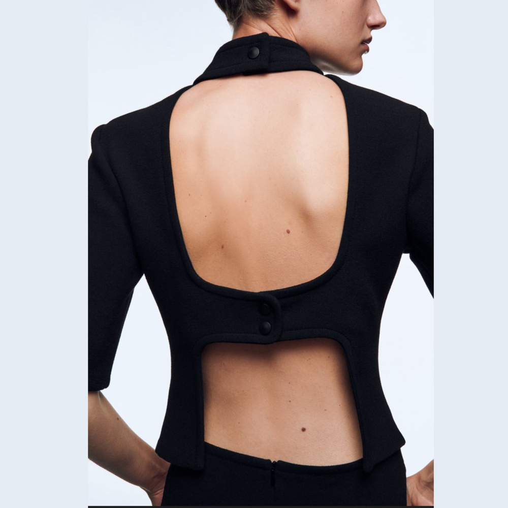 Zara Back Cut Out Crop Top Women’s Small Black Snaps Short Sleeve NWT